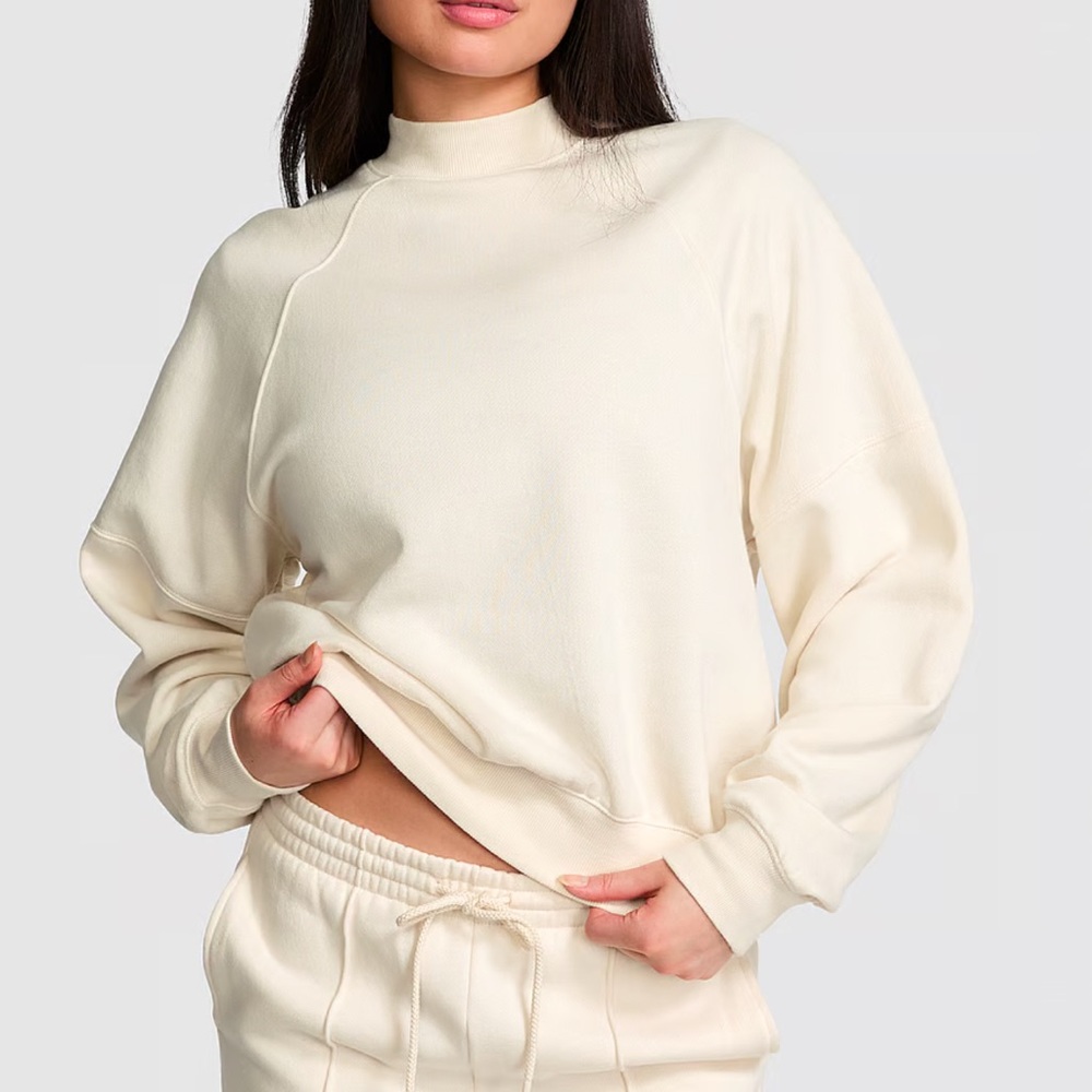 NWT PINK
IVY FLEECE MOCK-NECK SWEATSHIRT